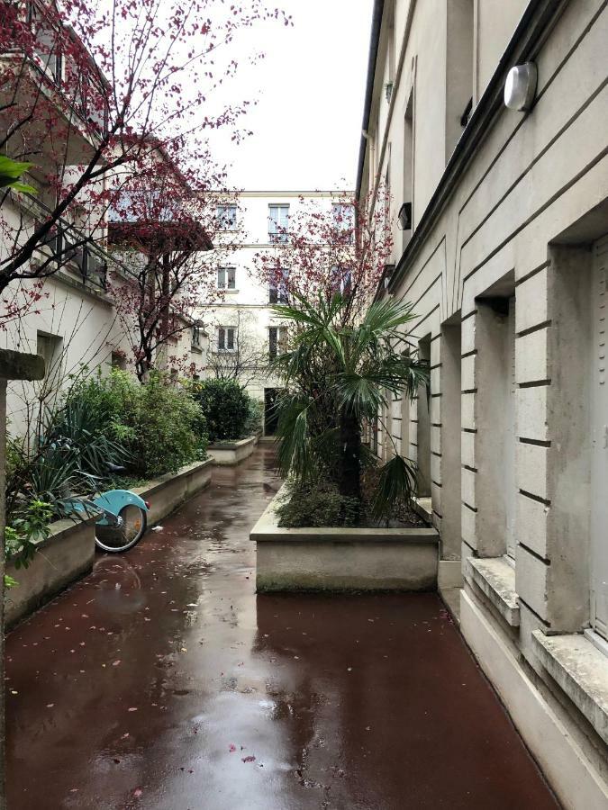 شقة باريس  في 23 Rue De La Chapelle المظهر الخارجي الصورة